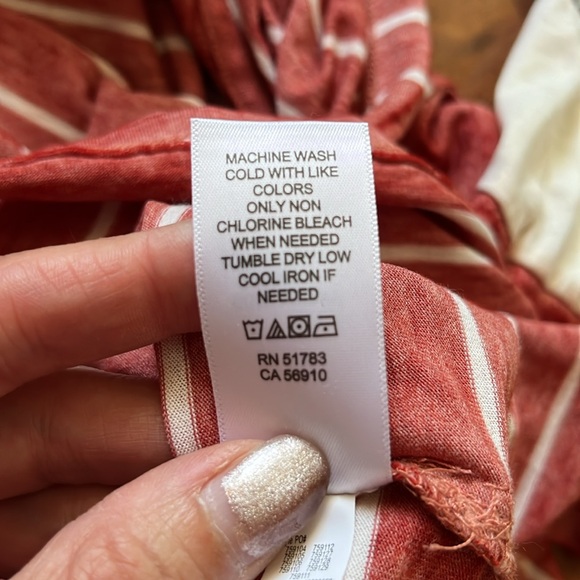 BNWOT Maurices lightweight, hooded, long sleeve top - Picture 14 of 15